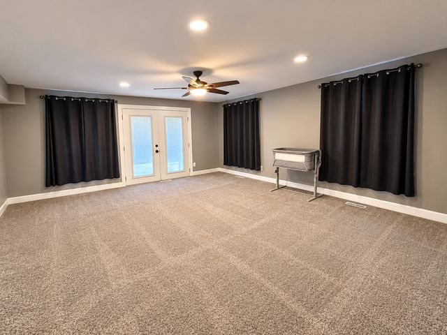 607 KINGSTON Boulevard, Mchenry, IL 60050