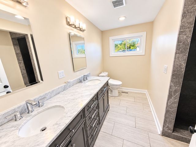 607 KINGSTON Boulevard, Mchenry, IL 60050
