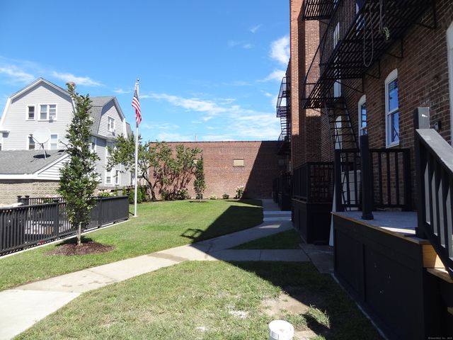 2806 Fairfield Avenue 101, Bridgeport, CT 06605