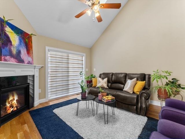 56 Luka Dr 56, Grafton, MA 01519