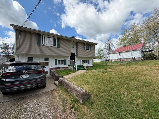 1081 Main Street, Republic, PA 15417