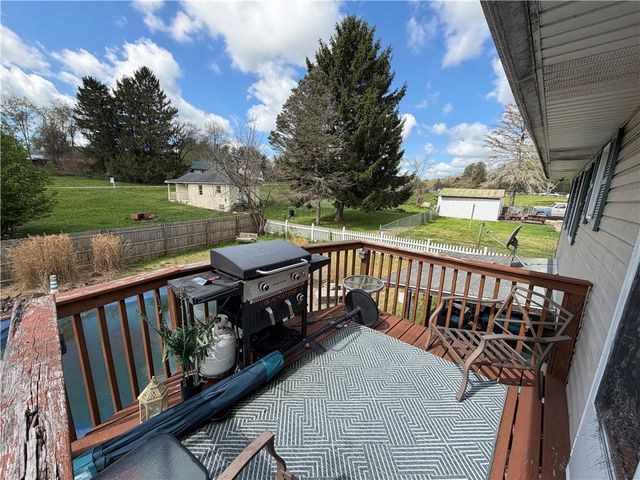 1081 Main Street, Republic, PA 15417