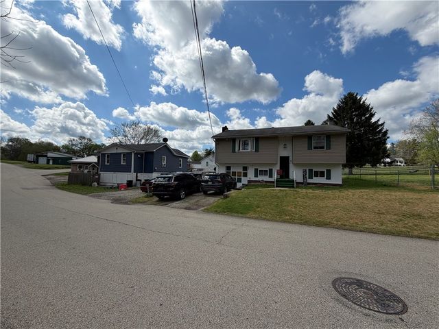 1081 Main Street, Republic, PA 15417