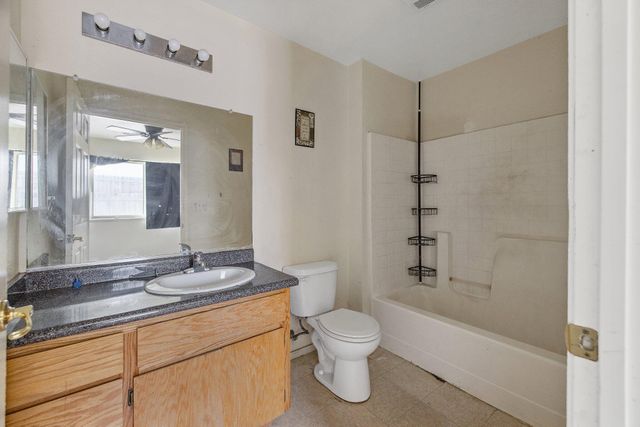 31140 Wolf Street, Visalia, CA 93291