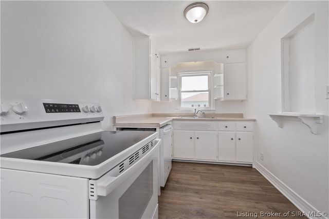 1002 N Taggart Avenue, Clarksville, IN 47129