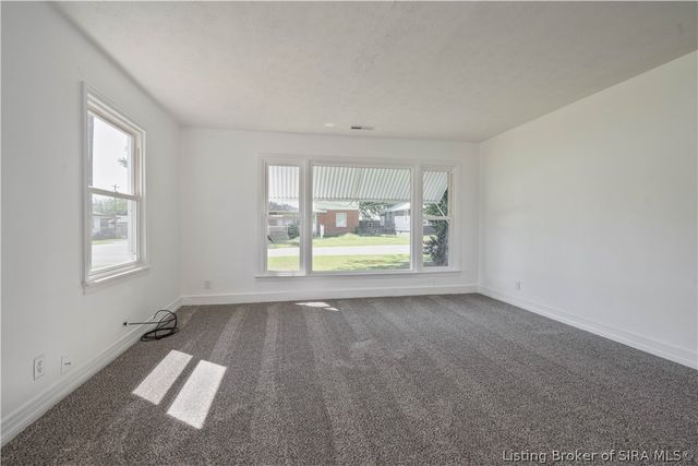 1002 N Taggart Avenue, Clarksville, IN 47129