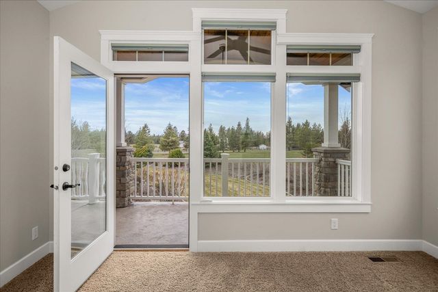 7805 S Oak Rd, Spokane, WA 99224