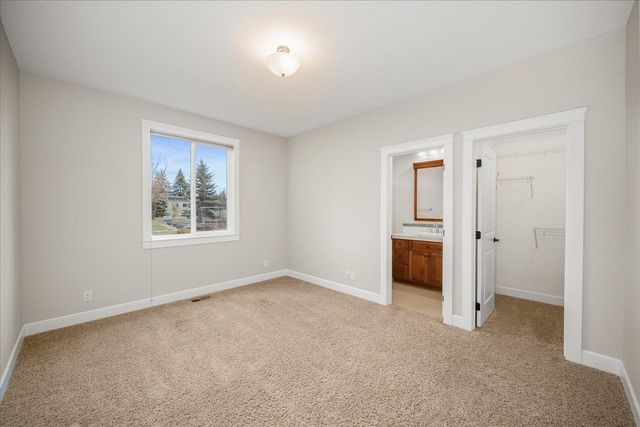 7805 S Oak Rd, Spokane, WA 99224