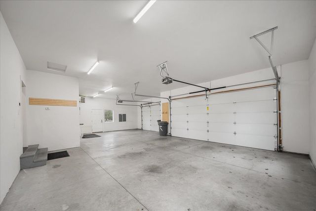 7805 S Oak Rd, Spokane, WA 99224