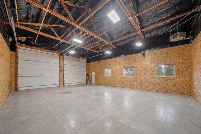 7805 S Oak Rd, Spokane, WA 99224