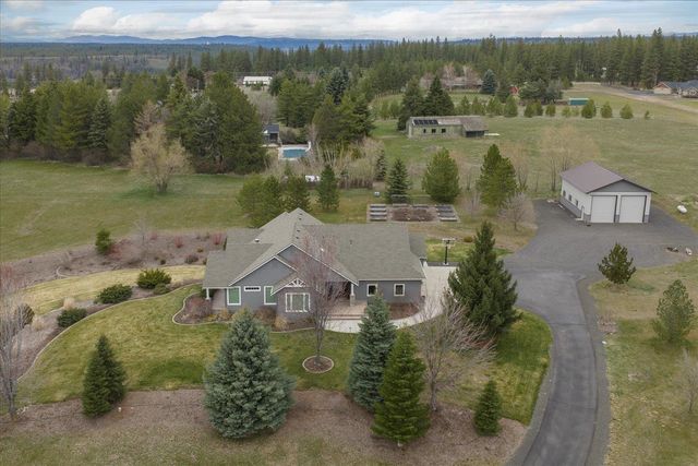 7805 S Oak Rd, Spokane, WA 99224