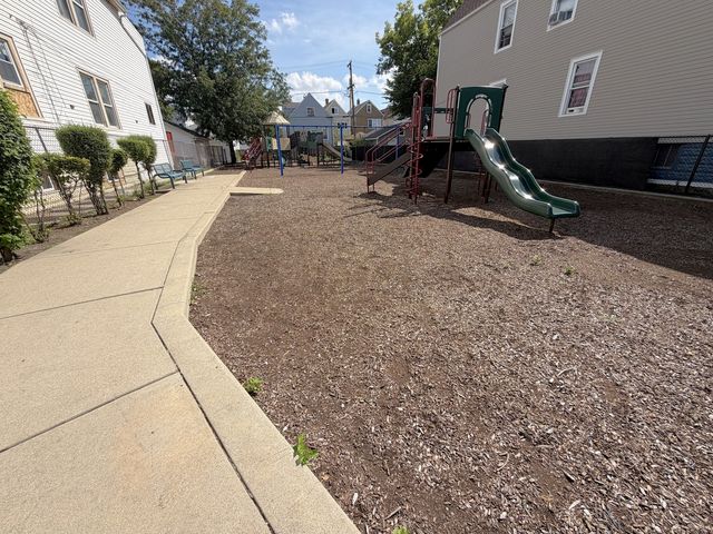 1505 S 51 Avenue, Cicero, IL 60804
