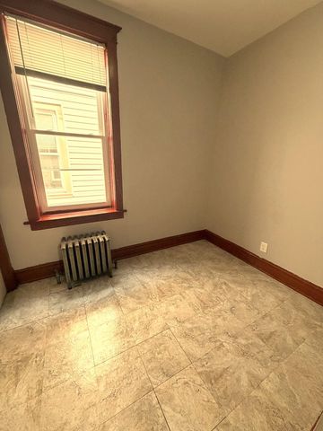 1505 S 51 Avenue, Cicero, IL 60804