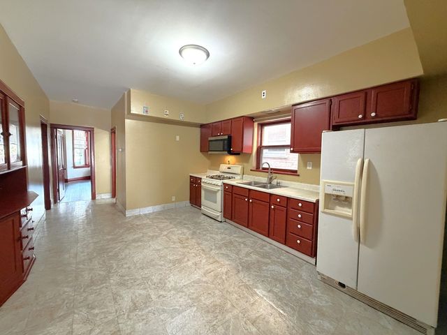 1505 S 51 Avenue, Cicero, IL 60804