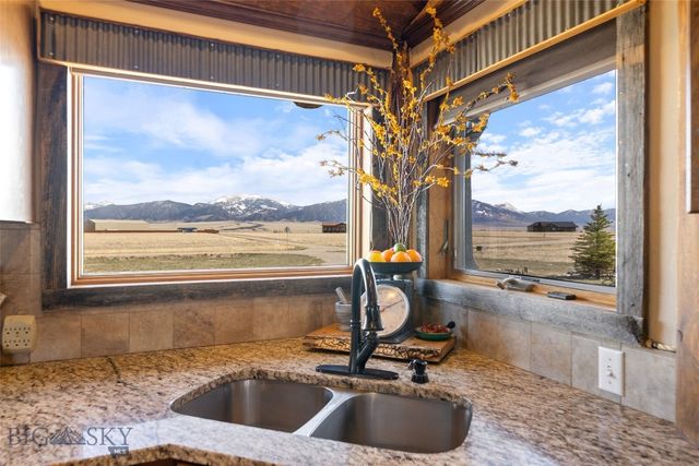 6 Browtine Ln, Ennis, MT 59729