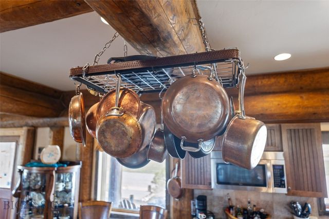 6 Browtine Ln, Ennis, MT 59729