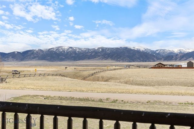 6 Browtine Ln, Ennis, MT 59729