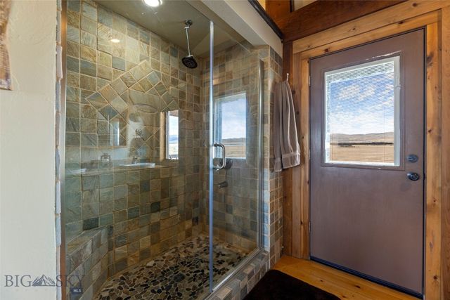 6 Browtine Ln, Ennis, MT 59729