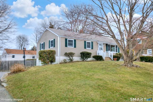 38 Hollywood Avenue, Milford, CT 06460