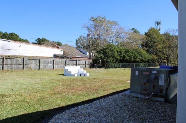 7744 Allwood Avenue, North Charleston, SC 29418