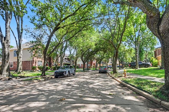 4414 Plantation Creek Drive, Missouri City, TX 77459