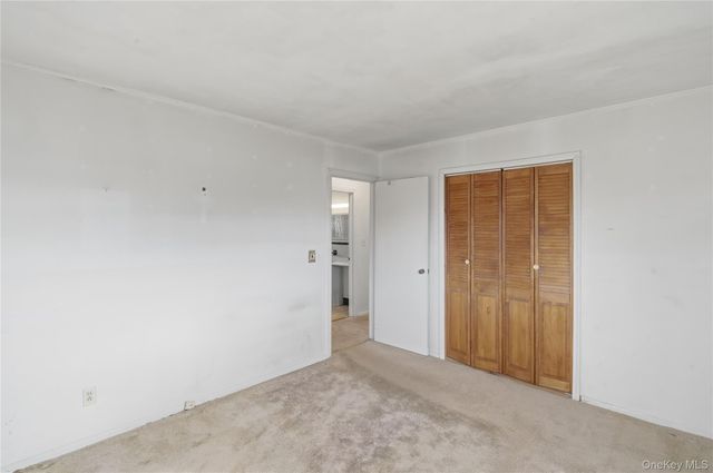 207 N Nassau Avenue, Massapequa, NY 11758