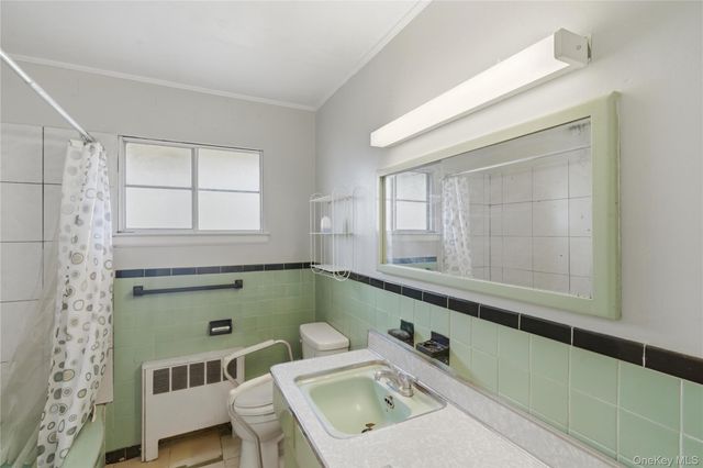 207 N Nassau Avenue, Massapequa, NY 11758