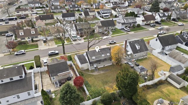 207 N Nassau Avenue, Massapequa, NY 11758