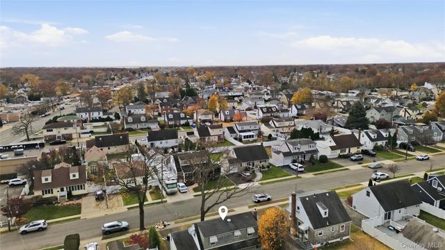 207 N Nassau Avenue, Massapequa, NY 11758