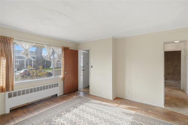 207 N Nassau Avenue, Massapequa, NY 11758