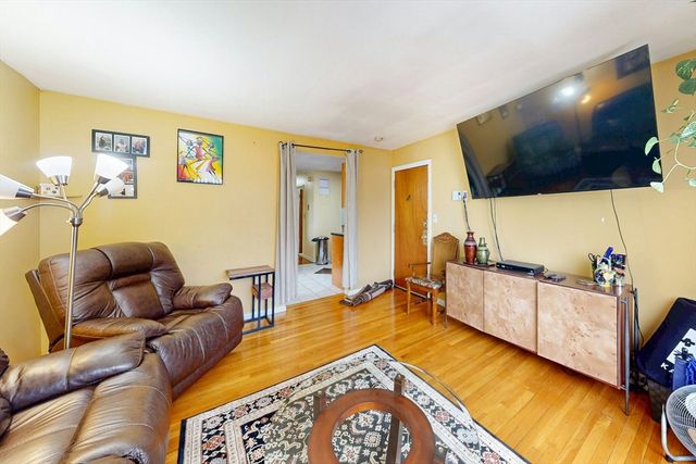 138 Ballou Ave 3A, Boston, MA 02124