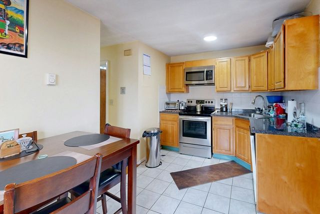 138 Ballou Ave 3A, Boston, MA 02124