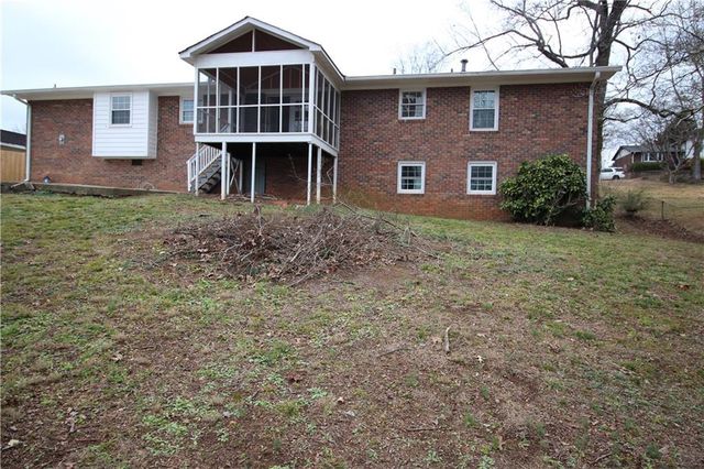 2800 Fernvalley Road, Marietta, GA 30066