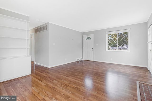 7025 STRATHMORE ST, Falls Church, VA 22042