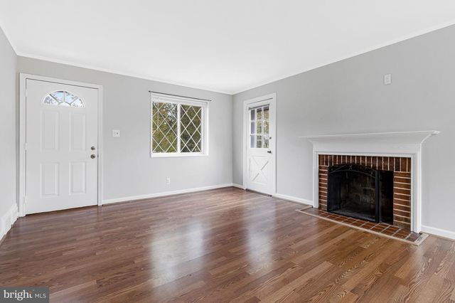 7025 STRATHMORE ST, Falls Church, VA 22042