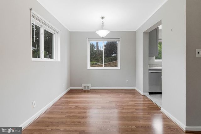 7025 STRATHMORE ST, Falls Church, VA 22042