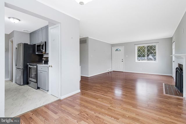 7025 STRATHMORE ST, Falls Church, VA 22042