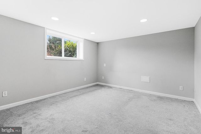 7025 STRATHMORE ST, Falls Church, VA 22042