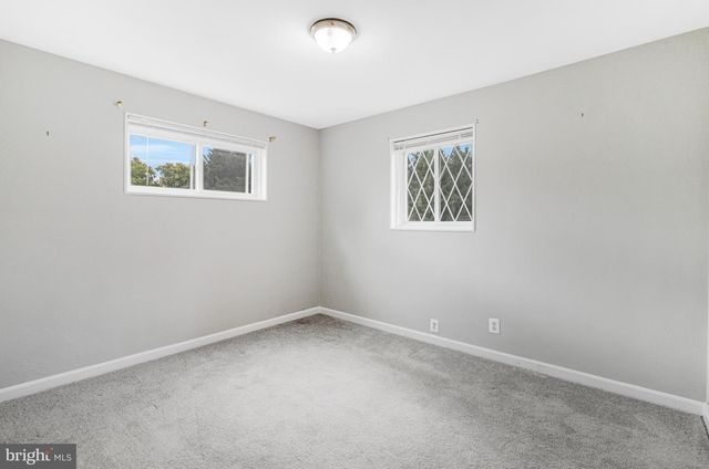 7025 STRATHMORE ST, Falls Church, VA 22042