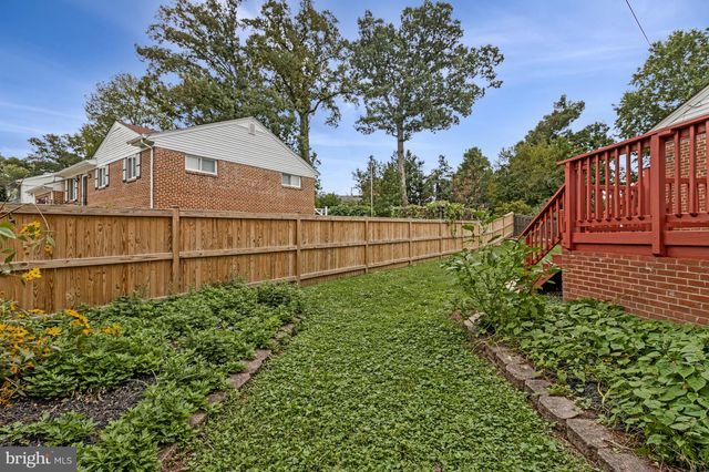 7025 STRATHMORE ST, Falls Church, VA 22042