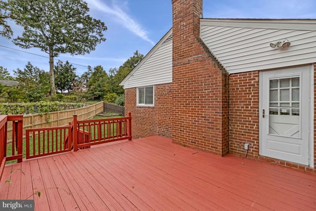 7025 STRATHMORE ST, Falls Church, VA 22042