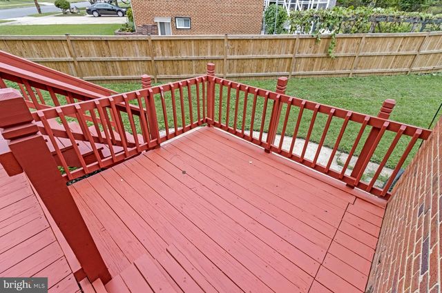 7025 STRATHMORE ST, Falls Church, VA 22042
