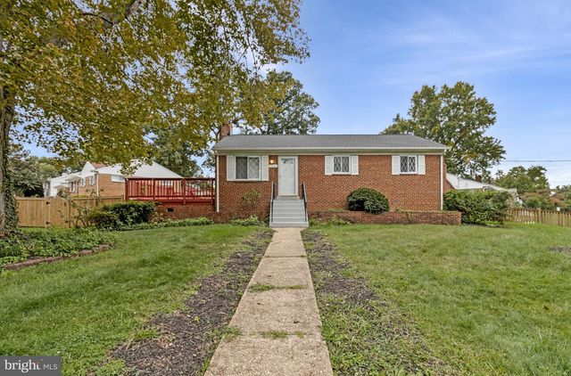 7025 STRATHMORE ST, Falls Church, VA 22042