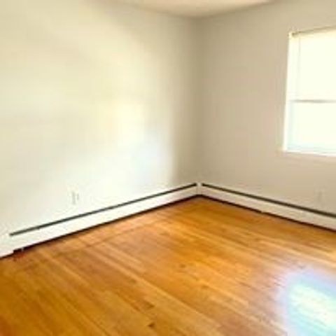 71 Oxford Ave 2, Cambridge, MA 02138