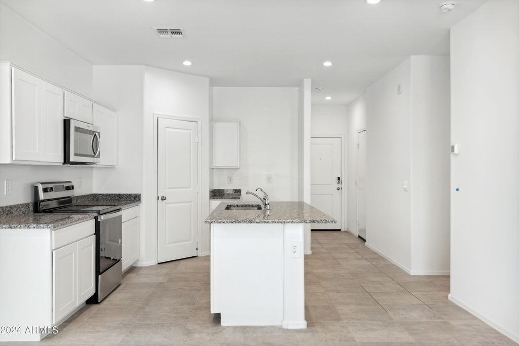 471 W KEATING Street, Florence, AZ 85132 — photo 5
