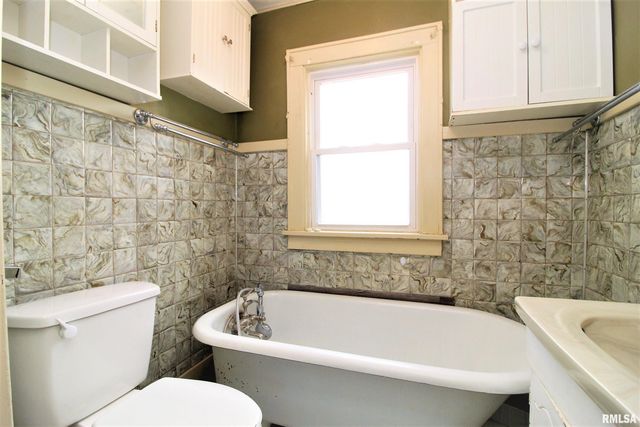 214 ANNA Street, East Peoria, IL 61611