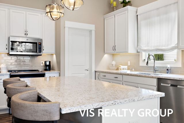 16501 Wickshire Place, Spring Lake, MI 49456