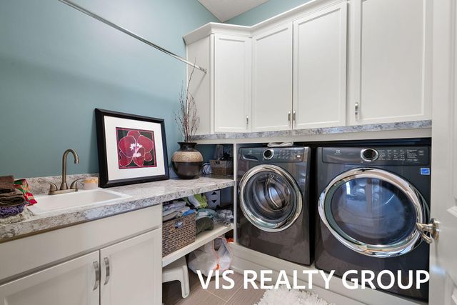 16501 Wickshire Place, Spring Lake, MI 49456
