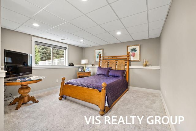16501 Wickshire Place, Spring Lake, MI 49456