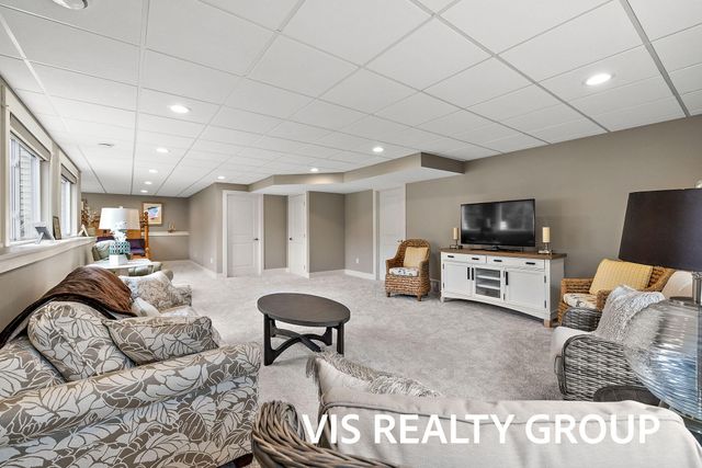 16501 Wickshire Place, Spring Lake, MI 49456
